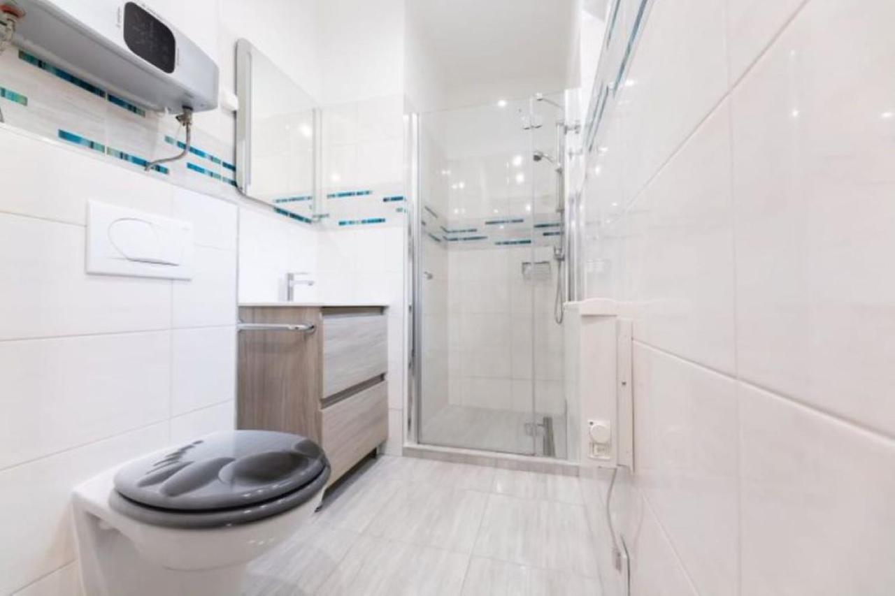Bowery Guest Houses - Arnyas Vendeghazak Balatonalmádi المظهر الخارجي الصورة
