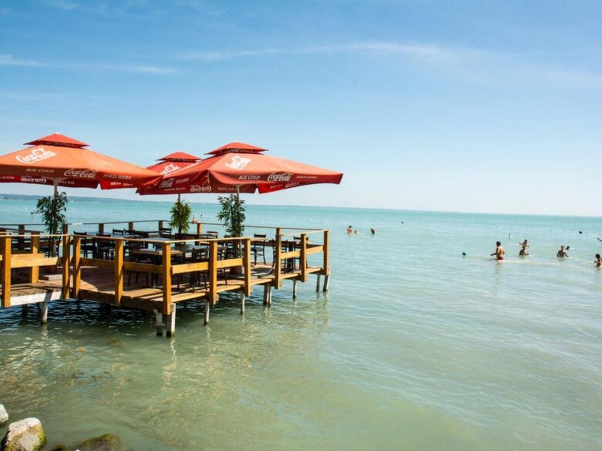 Bowery Guest Houses - Arnyas Vendeghazak Balatonalmádi المظهر الخارجي الصورة