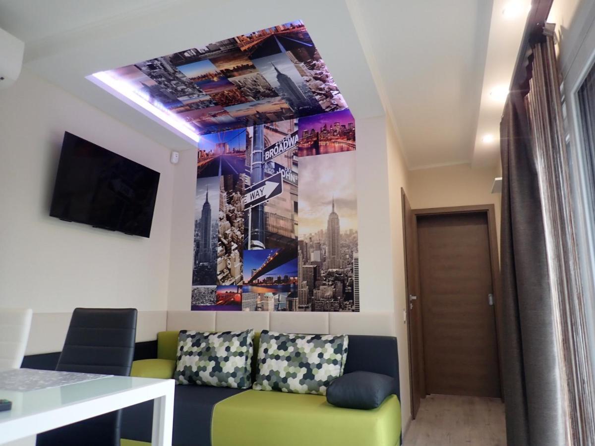Bowery Guest Houses - Arnyas Vendeghazak Balatonalmádi المظهر الخارجي الصورة